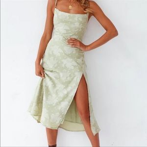 Fortunate One Leora Midi Dress - Green